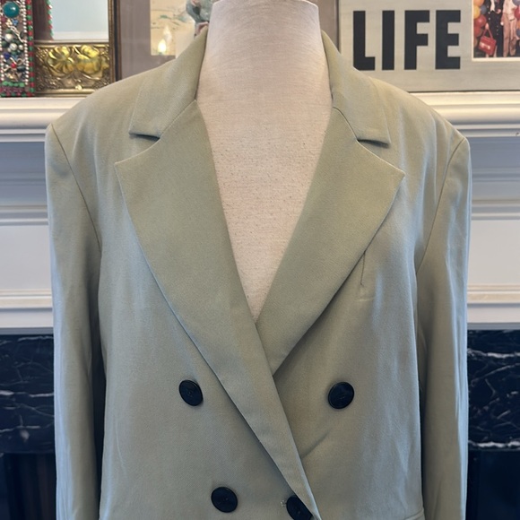 NWT “Zara” light olive double breasted blazer - Picture 3 of 6
